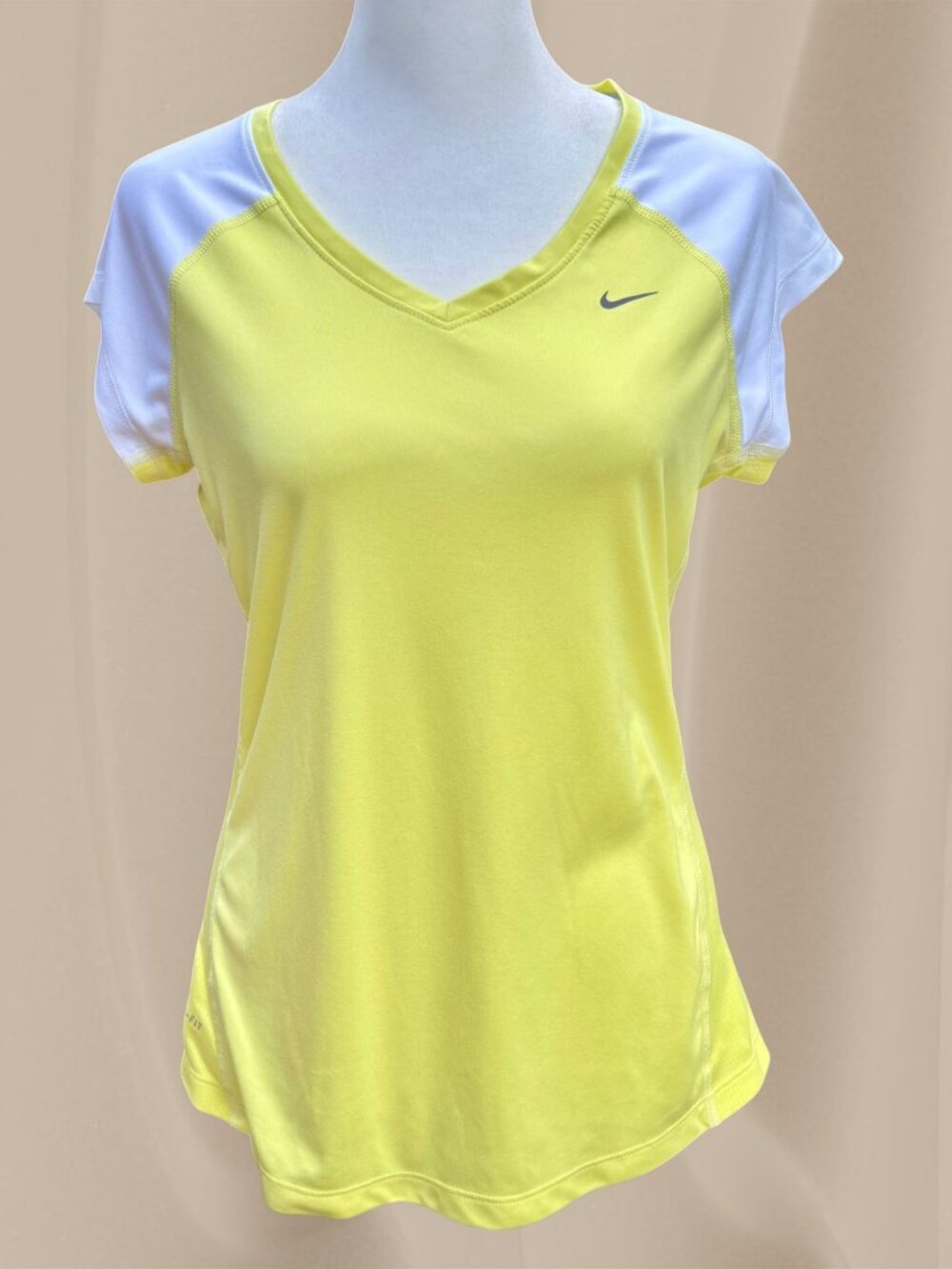 Nike Dri-Fit Miler Running Short Sleeve Athletic Top Athleisure (Sz M)
